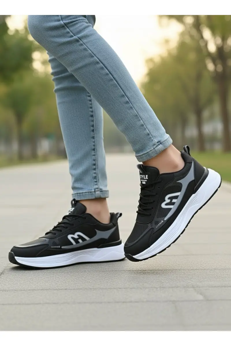 Men's Black Sports Sneakers