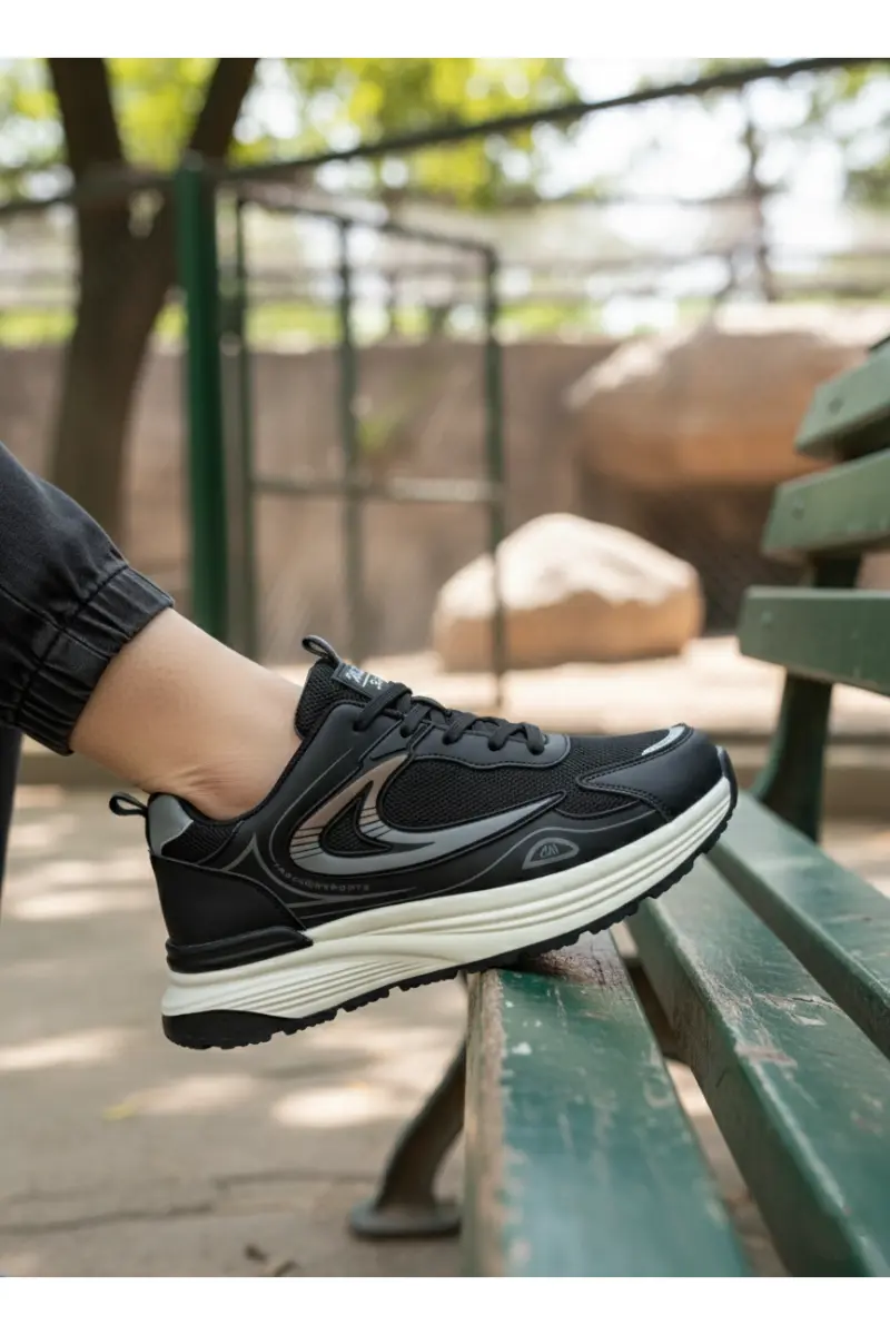 Men's Black Sports Shoes